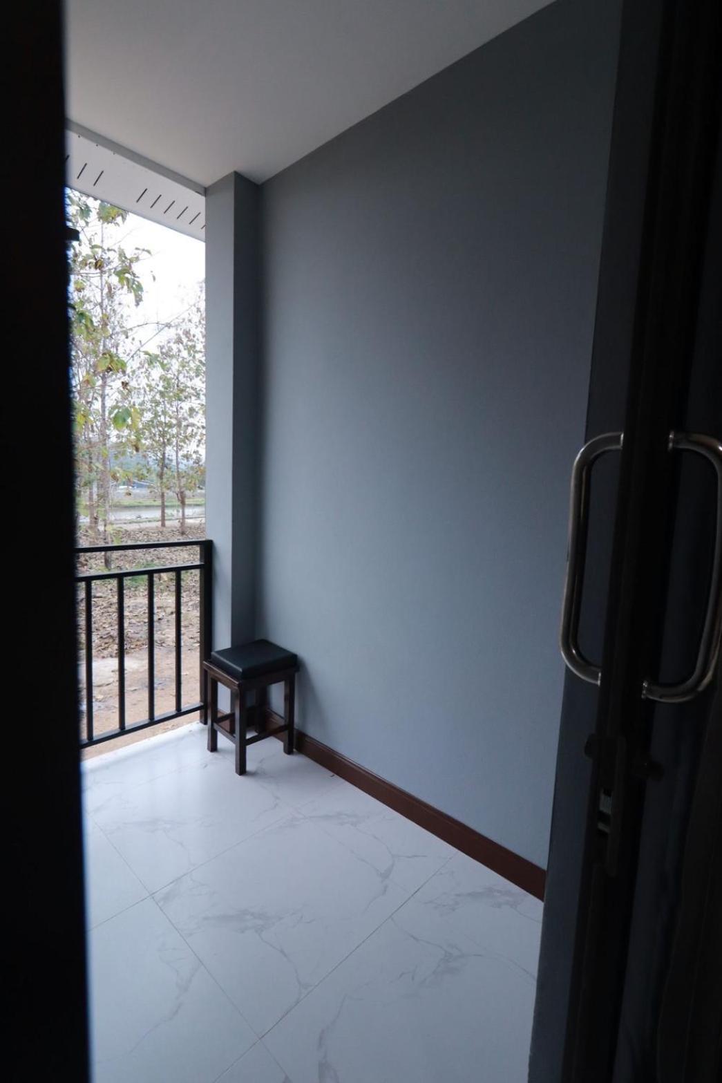 Bk Hotel Mae Sariang Extérieur photo